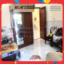 TB. 6x triệu/m2. Nhà 135m2, 3T, ngang 5.2M, nở hậu, gần MT Cộng Hòa.