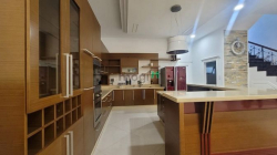 Cho thuê biệt thự đơn lập mỹ phú phú mỹ hưng q7 dt 320m2