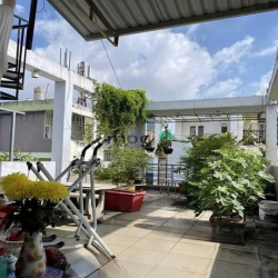 Bán nhà hẻm xe tải kế mặt tiền, gần Trường Chinh 70m2 4 tầng chỉ 9.2 t