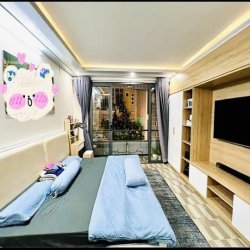 Mặt tiền KD ngay trường ĐH Thực Phẩm, 41m2 ngang 4,5m, 3 Tầng, 6,5Tỷ.