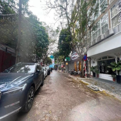 Bán nhà Hoàng Cầu, Phân Lô, 3 Ô Tô tránh, Kinh doanh, giá 11.5 tỷ