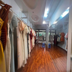 Bán nhà Hoàng Cầu, Phân Lô, 3 Ô Tô tránh, Kinh doanh, giá 11.5 tỷ