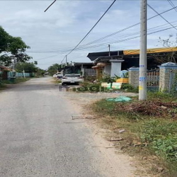 Bán đất mặt tiền nhựa khu phố Lộc trát phường Gia Lộc  * Diện tích nga