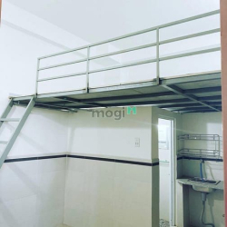 Mặt tiền kinh doanh ngay sân bay - 130m2, ngang 5m hiếm, 3 tầng - sẵn