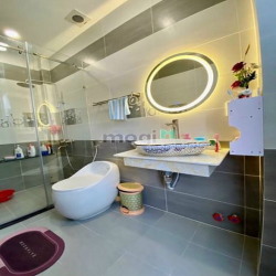 Bán nhà lầu , mặt tiền Khổng Tử, Hiệp Phú, Quận 9 . 11 tỷ 5