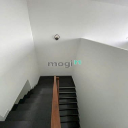 Bán gấp - Nhà 2 lầu mặt tiền Lý Thái Tổ KDC Hưng Phú, Cần Thơ - 11.9T