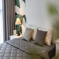 Cho thuê officetel Saigon Royal Quận 4, view đẹp giá 12 triệu, 43m2