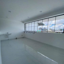 Bán gấp - Nhà 2 lầu mặt tiền Lý Thái Tổ KDC Hưng Phú, Cần Thơ - 11.9T