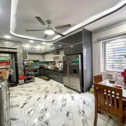 Khu vip cmt8 p4, ô tô vô nhà, 62m, 4.2x14m, 4 tầng, 10.x tỷ