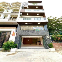 Nhà Phố hiện đại - Thiết kế Lửng - Thang máy - Mặt tiền hẻm 6m