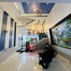 NHÀ ĐẸP - 5 TẦNG - QL13 - Hiệp Bình Phước -Thủ Đức.