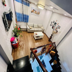 NHÀ ĐẸP - 5 TẦNG - QL13 - Hiệp Bình Phước -Thủ Đức.