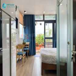 Penthouse full nội thất, ban công siêu rộng