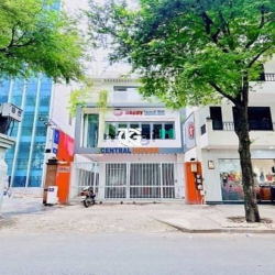 Cho Thuê Nhà Mặt Tiền Nguyễn Văn Thủ, Đakao, Quận 1-7.2 x 25m