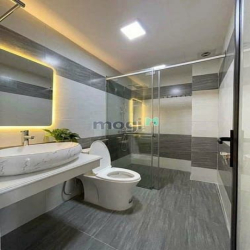 HOÀNG H THÁM - BA ĐÌNH : 5t - 52m vị trí đẹp - kd , oto vào