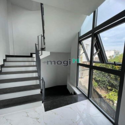 Siêu Phẩm ! Bán Nhà Lê Quang Định, Hẻm Xe Hơi, 45M2, 5 Tầng, 5.59 Tỷ