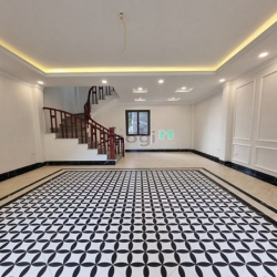 Bán nhà Long Biên ngõ 206 Cổ Linh đối diện Aeon Mall 45m 4 tầng 3,6 tỷ