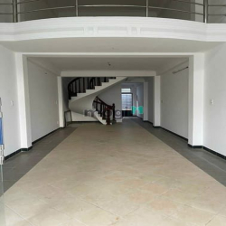 Nhà 4 lầu mặt tiền 30 tháng 4 gần KDC 351, Ninh Kiều, Cần Thơ - 19 tỷ