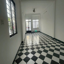 Nhà 4 lầu mặt tiền 30 tháng 4 gần KDC 351, Ninh Kiều, Cần Thơ - 19 tỷ