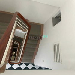 Nhà 4 lầu mặt tiền 30 tháng 4 gần KDC 351, Ninh Kiều, Cần Thơ - 19 tỷ