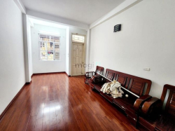 Hiếm! Bán nhà Thuỵ Khuê Tây Hồ. ngõ nông. 30m2. 5 tầng. 3 ngủ. $ 4x tỷ