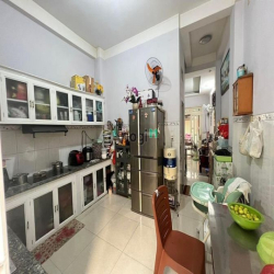 Nhà 4 tầng 2 mặt tiền thoáng Dt:4m x 10m - Hẻm ôtô 6m - Vũ Huy Tấn P.1