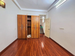 Hiếm! Bán nhà Thuỵ Khuê Tây Hồ. ngõ nông. 30m2. 5 tầng. 3 ngủ. $ 4x tỷ