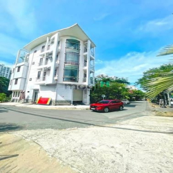 Căn góc 3 lầu mặt tiền Đường 12m Làng Đại Học Phước Kiển, Nhà Bè