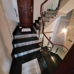 TÂN BÌNH- nội thất hiện đại- giá bèo, vì chủ xuất ngoại nhỉnh 10t5