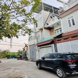 Nhà Đường Xe Hơi 6m, Phước Thiện 57m2(4x14,3) Đối Diện Vinhomes Quận 9