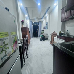 Trần Thái Tông Tân Bình hẻm 10m 4m x 16m 4 lầu BTCT 4PN , 4Wc