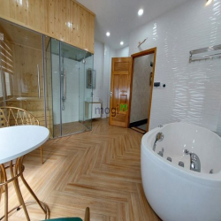 Hạ chào 12% ~ 1.1 t.ỷ, 4.5x16 Nhà 5 tầng đẹp 5*, 4PN full nội thất