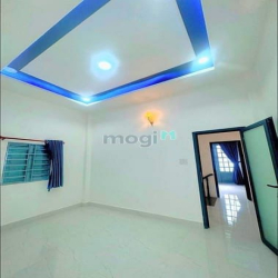 Nhà đẹp 2 tầng cập Hươn.g lộ 2 - ngã tư 4 xã - hẻm ôtô  - ( 4x15m )