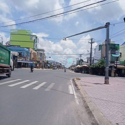 Đất góc ngã tư, 2 MẶT TIỀN ĐƯỜNG: Mặt tiền NGUYỄN CHÍ THANH_Đường 40M