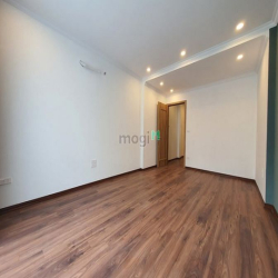 Bán nhà Cổ Linh đường Đàm Quang Trung khu Aeon Mall 39m 6 tầng Gara