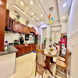 Nhà đẹp, KDC Phú Mỹ Q7, 4 tầng chỉ 10.5 tỷ