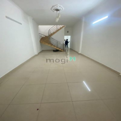 Cần cho thuê nhà hẻm 8m xe tải ra vào thoải mái 1 Sẹc Lê Đức Thọ