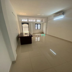 Cần cho thuê nhà hẻm 8m xe tải ra vào thoải mái 1 Sẹc Lê Đức Thọ