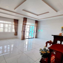 Bán nhà 3 tầng, 72m2, xe hơi tới cửa, Nguyễn Ảnh Thủ, Quận 12, 5.45tỷ