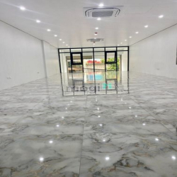 Cho thuê sàn văn phòng 130 m2/tầng, thông sàn, mới 100%