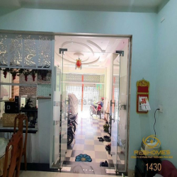 Cho thuê nhà 1 trệt 3 lầu, 10 phòng + WC gần chợ Tân Tiến. Giá 15tr