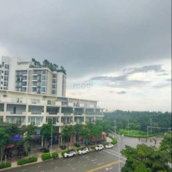 Cho thuê văn phòng trung tâm TP Thủ Đức, 800m2. Giá 281tr/ tháng Cho