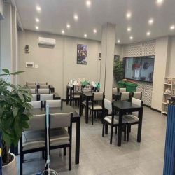 Nhà hàng, quán cafe MT Nguyễn Khắc Nhu, Q1. DT: 9x12m, Kc trệt 1 lầu