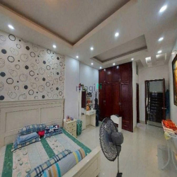 Nhà phố 5lầu đẹp HXH Trường Sơn 92m2(4x23) khu VIP view sân bay 18.6tỷ