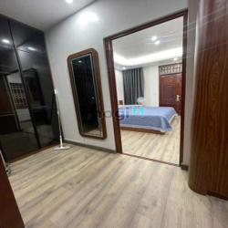 Bán nhà Cầu Giấy, đường Lạc Long Quân, ô tô tránh, kd, dòng tiền tốt