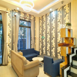 Khách Sang HD Thuê Nhà Phố Lakeview City GIÁ 25 Triệu Gần Full 4Pn 4Wc