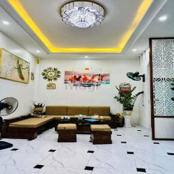 3.75 Tỷ 28M Đường Hoàng Mai - Nhà mới Full nội thất đẹp - Ô tô đỗ 30M