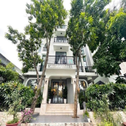 Khách sạn Trường Sơn, Phường 2, Tân Bình. Ngộp bank giảm 25 tỷ