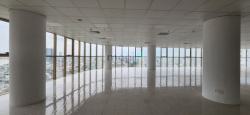 Văn phòng trên đường Nguyễn Văn Linh, DT 100-450m2, Giá13$/m2/tháng