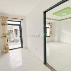 Nhà đẹp gần chợ Hiệp Bình, DT 60m². Giảm giá 300 triệu trong tháng này